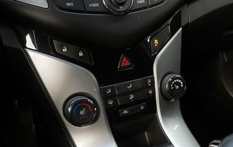 Chevrolet Cruze II, 2013 год, 890 000 рублей, 21 фотография