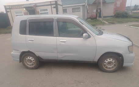 Nissan Cube II, 2001 год, 140 000 рублей, 2 фотография