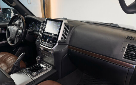 Toyota Land Cruiser 200, 2020 год, 7 200 000 рублей, 18 фотография