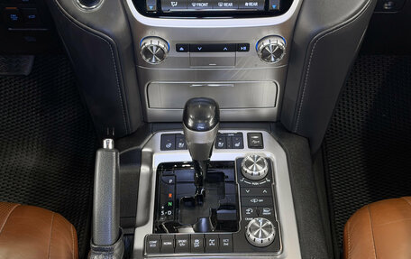 Toyota Land Cruiser 200, 2020 год, 7 200 000 рублей, 11 фотография