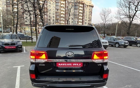 Toyota Land Cruiser 200, 2016 год, 7 500 000 рублей, 2 фотография