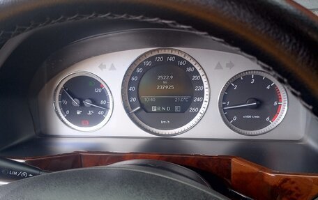 Mercedes-Benz GLK-Класс, 2011 год, 1 550 000 рублей, 29 фотография