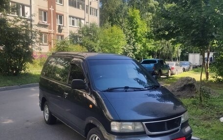 Nissan Largo III (W30), 1997 год, 520 000 рублей, 1 фотография
