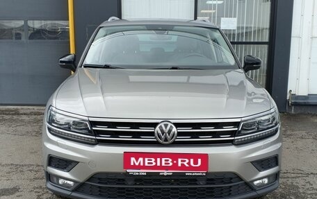Volkswagen Tiguan II, 2020 год, 2 550 000 рублей, 2 фотография