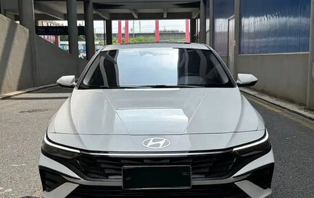 Hyundai Elantra, 2023 год, 1 811 000 рублей, 2 фотография