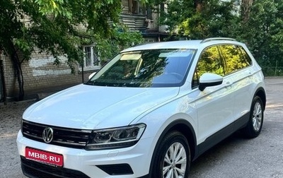 Volkswagen Tiguan II, 2020 год, 2 495 000 рублей, 1 фотография