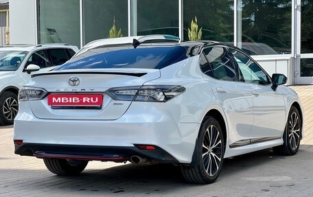 Toyota Camry, 2021 год, 1 999 000 рублей, 7 фотография
