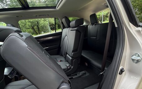 Toyota Highlander, 2026 год, 5 597 000 рублей, 14 фотография