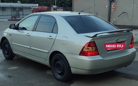 Toyota Corolla, 2005 год, 600 000 рублей, 7 фотография