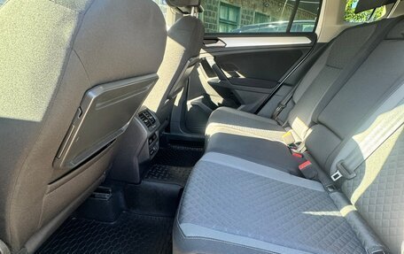 Volkswagen Tiguan II, 2020 год, 2 495 000 рублей, 10 фотография