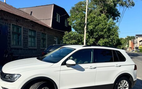 Volkswagen Tiguan II, 2020 год, 2 495 000 рублей, 13 фотография