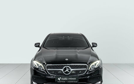Mercedes-Benz E-Класс, 2020 год, 3 550 000 рублей, 2 фотография