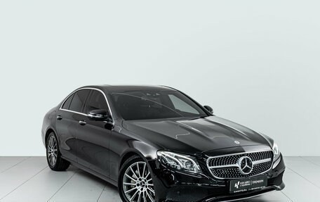 Mercedes-Benz E-Класс, 2020 год, 3 550 000 рублей, 3 фотография