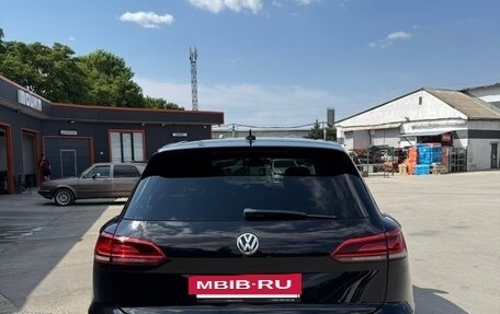 Volkswagen Touareg III, 2018 год, 5 200 000 рублей, 9 фотография