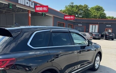 Volkswagen Touareg III, 2018 год, 5 200 000 рублей, 6 фотография