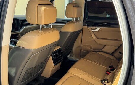 Volkswagen Touareg III, 2018 год, 5 200 000 рублей, 14 фотография