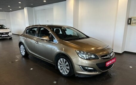 Opel Astra J, 2013 год, 795 000 рублей, 1 фотография