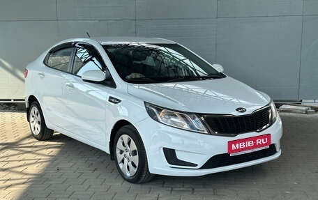 KIA Rio III рестайлинг, 2012 год, 880 000 рублей, 1 фотография