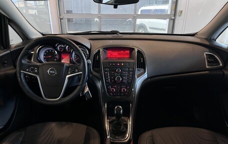 Opel Astra J, 2013 год, 795 000 рублей, 9 фотография