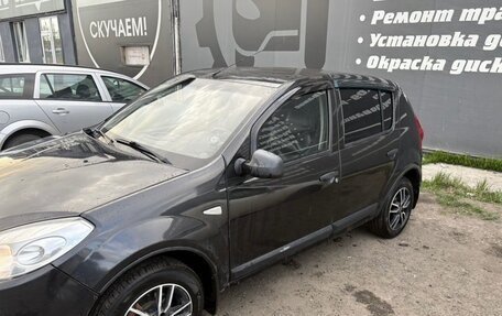 Renault Sandero I, 2011 год, 375 000 рублей, 2 фотография