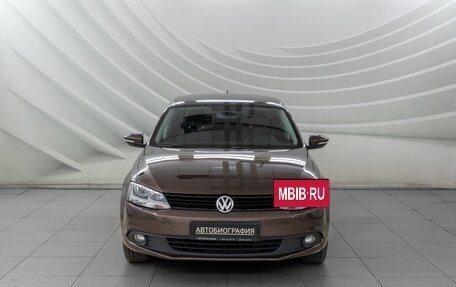 Volkswagen Jetta VI, 2014 год, 1 068 000 рублей, 2 фотография