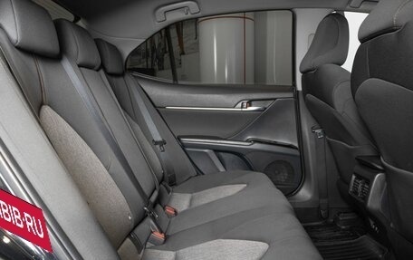 Toyota Camry, 2021 год, 2 370 000 рублей, 8 фотография