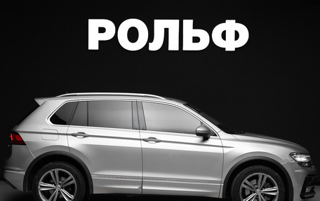 Volkswagen Tiguan II, 2018 год, 2 550 000 рублей, 2 фотография