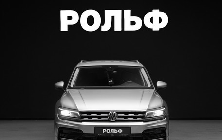 Volkswagen Tiguan II, 2018 год, 2 550 000 рублей, 3 фотография