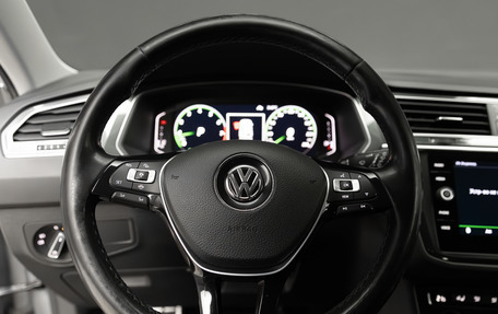 Volkswagen Tiguan II, 2018 год, 2 550 000 рублей, 16 фотография