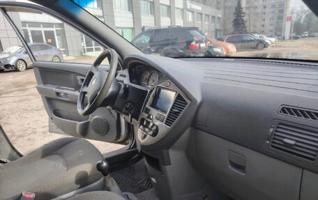 KIA Carens I (RS), 2003 год, 300 000 рублей, 11 фотография