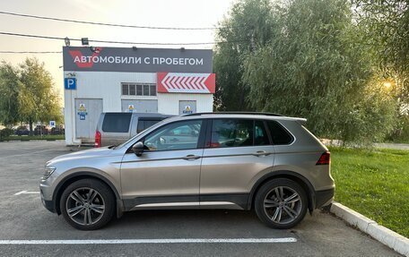 Volkswagen Tiguan II, 2019 год, 2 600 000 рублей, 2 фотография