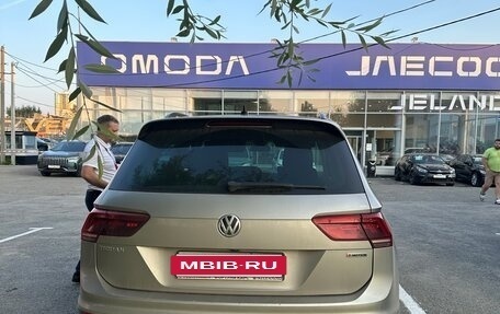 Volkswagen Tiguan II, 2019 год, 2 600 000 рублей, 4 фотография