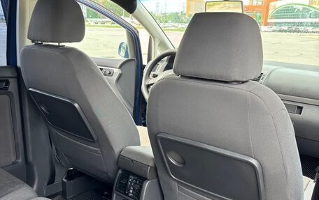 Volkswagen Touran III, 2006 год, 550 000 рублей, 11 фотография