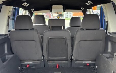 Volkswagen Touran III, 2006 год, 550 000 рублей, 14 фотография
