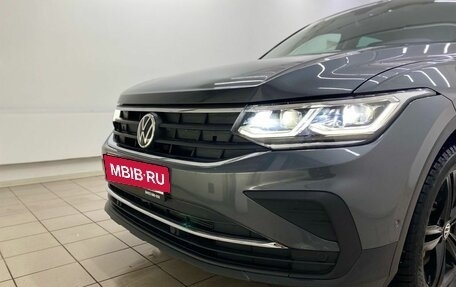 Volkswagen Tiguan II, 2021 год, 2 499 000 рублей, 9 фотография
