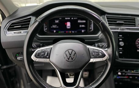 Volkswagen Tiguan II, 2021 год, 2 499 000 рублей, 27 фотография