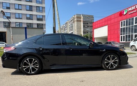 Toyota Camry, 2019 год, 1 650 000 рублей, 4 фотография
