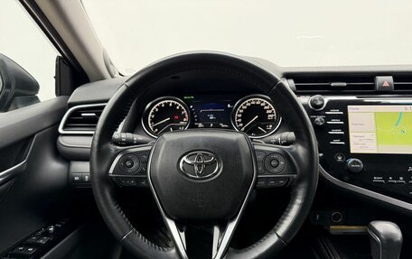 Toyota Camry, 2019 год, 3 750 000 рублей, 12 фотография
