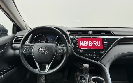 Toyota Camry, 2019 год, 3 750 000 рублей, 11 фотография