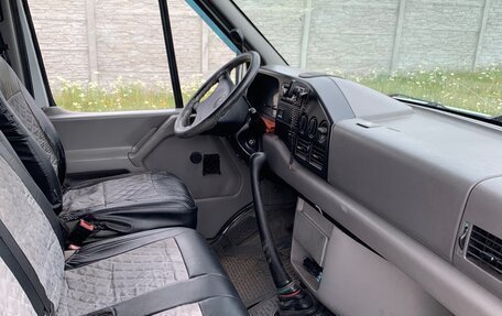 Volkswagen Multivan T4, 1998 год, 320 000 рублей, 3 фотография