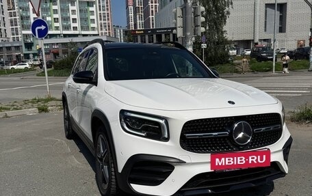 Mercedes-Benz GLB, 2019 год, 3 600 000 рублей, 2 фотография