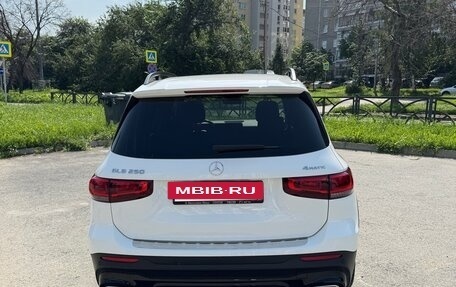 Mercedes-Benz GLB, 2019 год, 3 600 000 рублей, 8 фотография