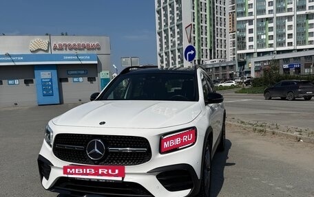 Mercedes-Benz GLB, 2019 год, 3 600 000 рублей, 3 фотография