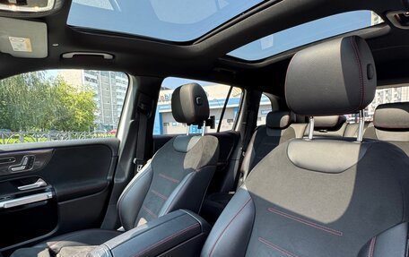 Mercedes-Benz GLB, 2019 год, 3 600 000 рублей, 21 фотография