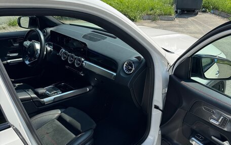 Mercedes-Benz GLB, 2019 год, 3 600 000 рублей, 20 фотография