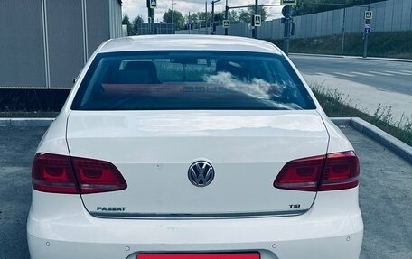 Volkswagen Passat B7, 2011 год, 700 000 рублей, 4 фотография
