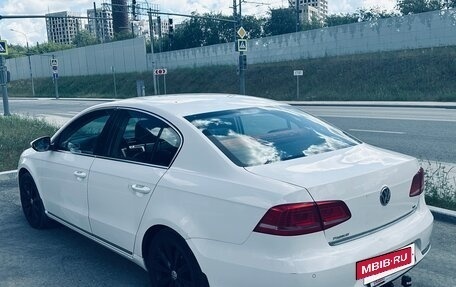 Volkswagen Passat B7, 2011 год, 700 000 рублей, 3 фотография