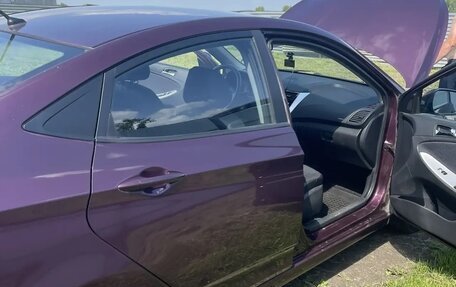 Hyundai Solaris II рестайлинг, 2013 год, 820 000 рублей, 3 фотография