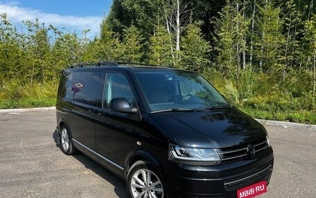 Volkswagen Multivan T5, 2011 год, 3 200 000 рублей, 1 фотография