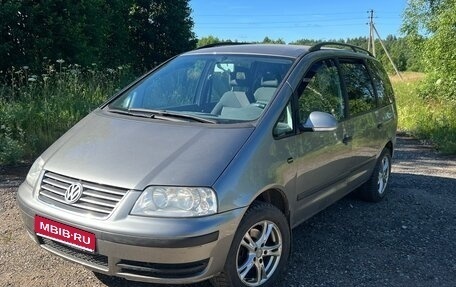 Volkswagen Sharan I рестайлинг, 2005 год, 800 000 рублей, 1 фотография